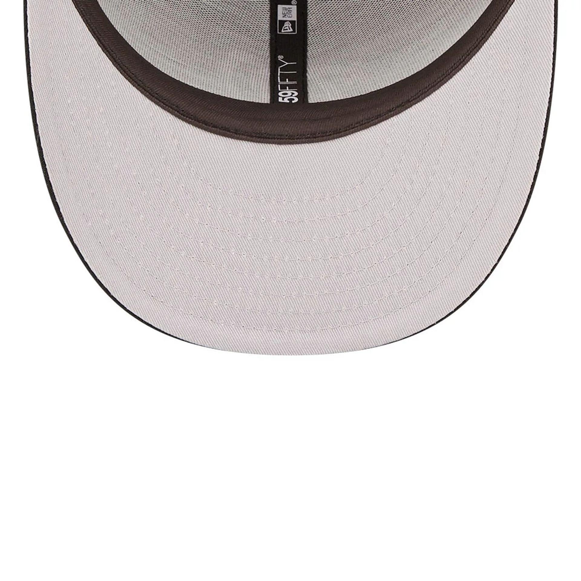 Pictured is this MLB Washington Nationals Black Low Profile 59FIFTY Fitted cap. 2