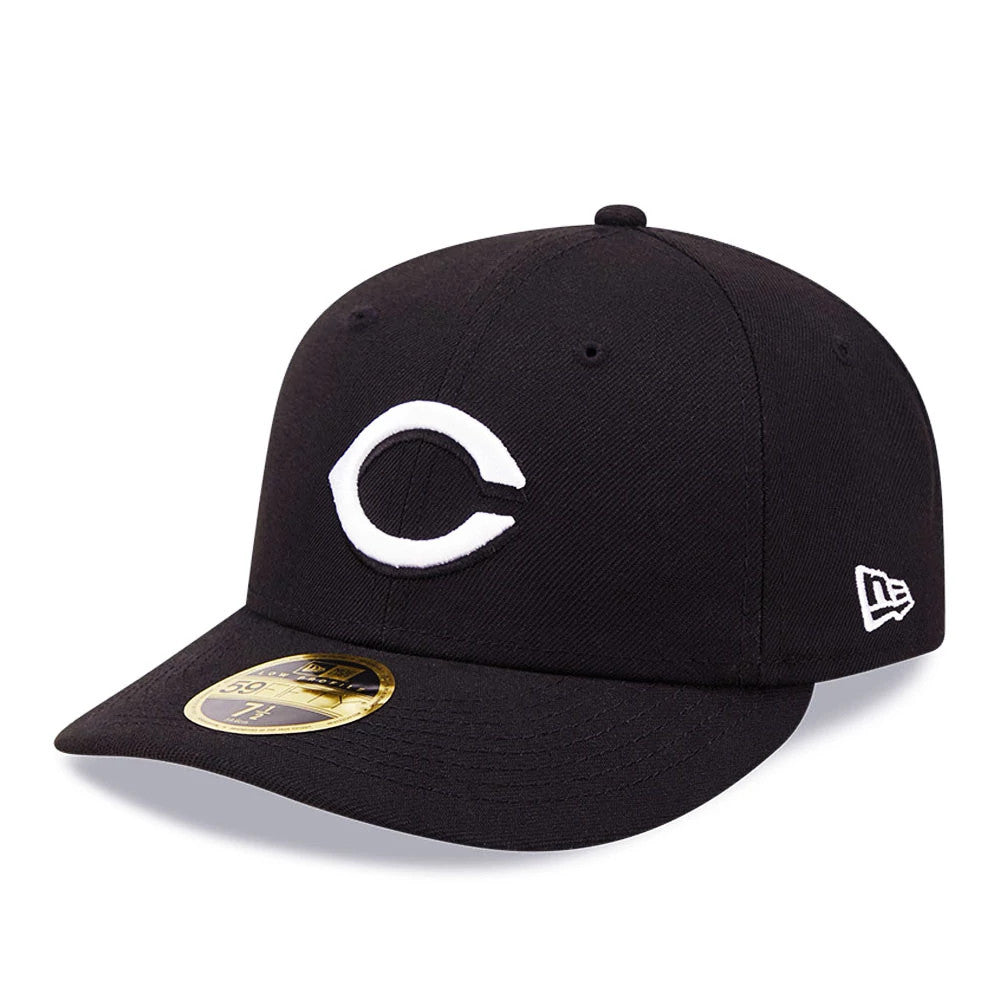 Cincinnati Reds MLB Black Low Profile New Era 59FIFTY Fitted Cap, three-quarter view showing the white embroidered Cincinnati logo on the front panel, the New Era flag logo on the left side, and a gold 59FIFTY size sticker on the black visor.
