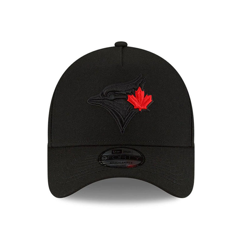 Toronto Blue Jays MLB Cooperstown Black New Era 9FORTY A-Frame Cap, front view showing a black and red embroidered Blue Jays logo with a maple leaf on the front panel, a curved black visor, and a 9FORTY size sticker on the visor.