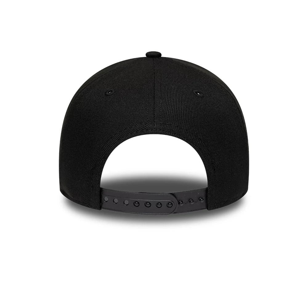 Pictured is this MLB New York Mets 9FORTY A-Frame cap in black. 7