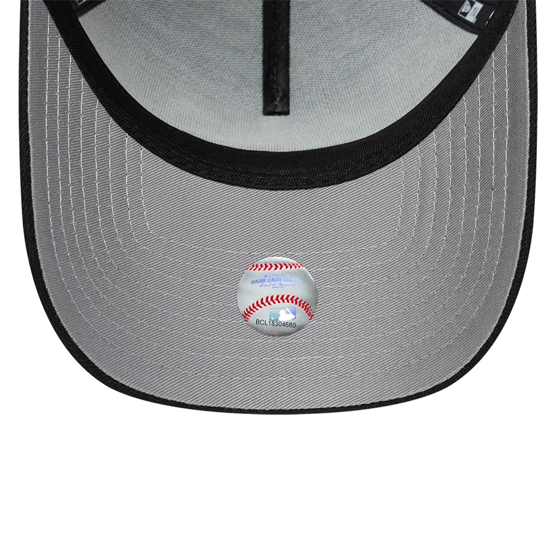 Pictured is this MLB New York Mets 9FORTY A-Frame cap in black. 2