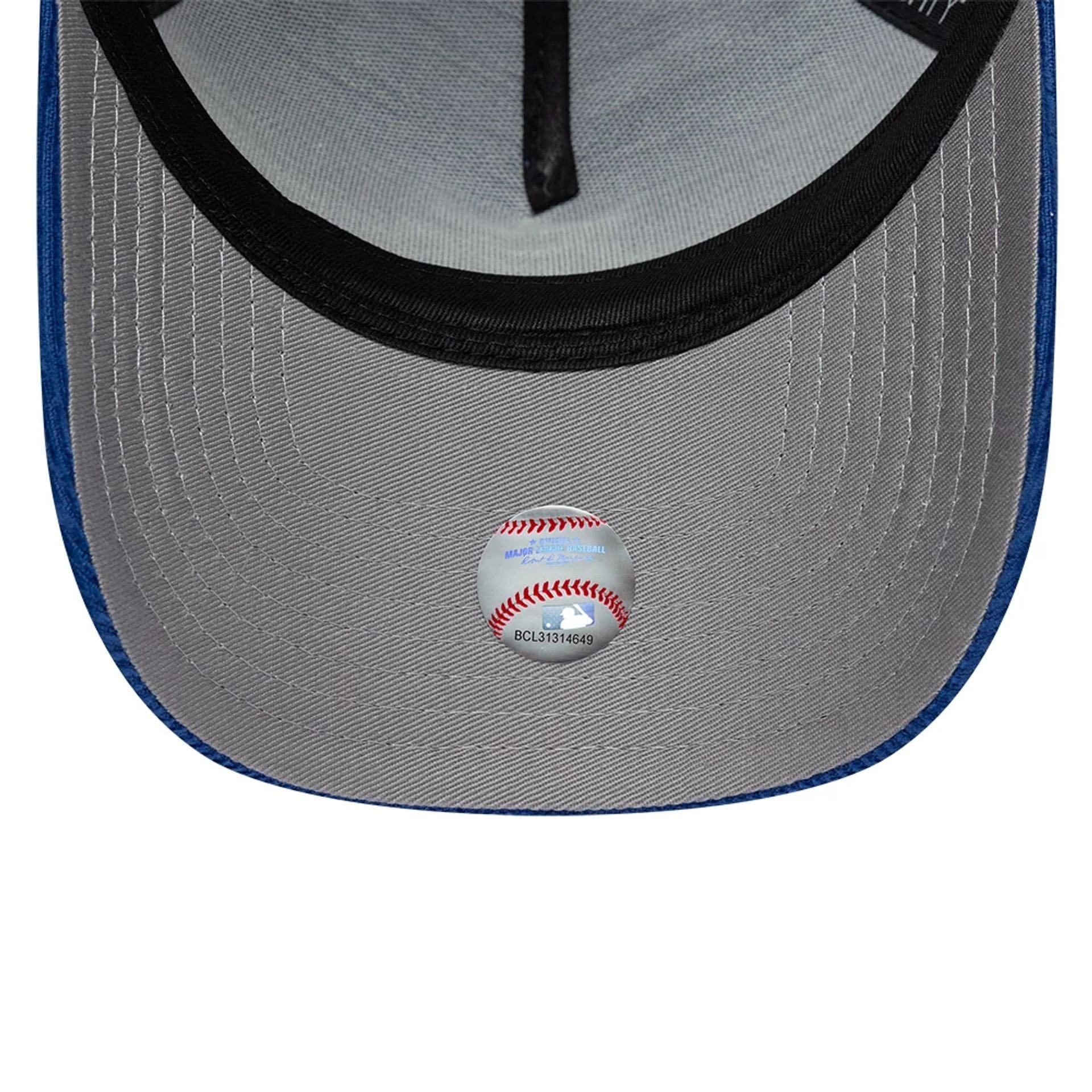 Pictured is this MLB Upside Down LA Dodgers 9FORTY A-Frame cap in dark blue. 2