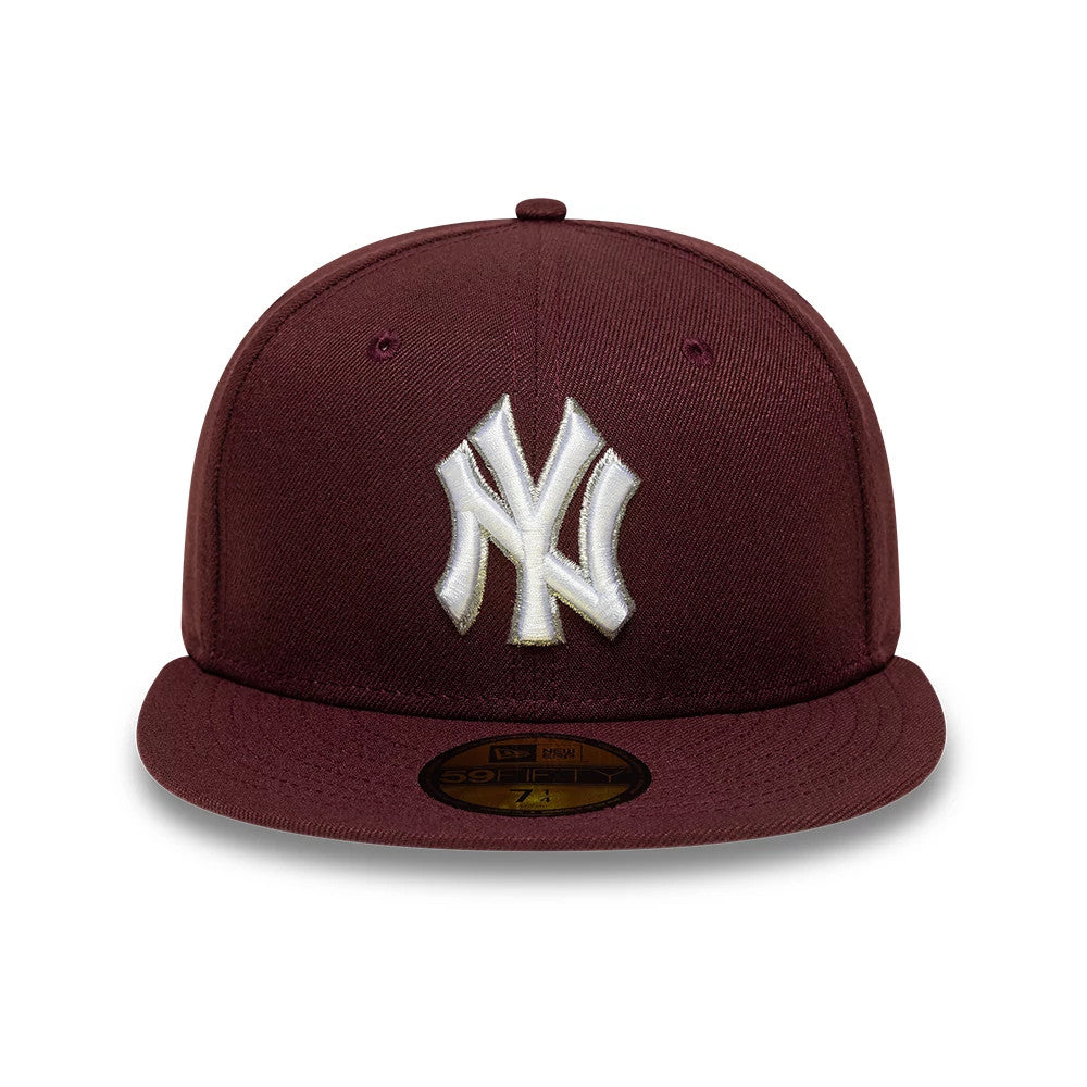 New York Yankees MLB Dark Purple New Era 59FIFTY Fitted Cap, front view showing the white raised embroidered NY logo on the structured dark purple crown, flat dark purple visor, and gold 59FIFTY size sticker centred on the visor.