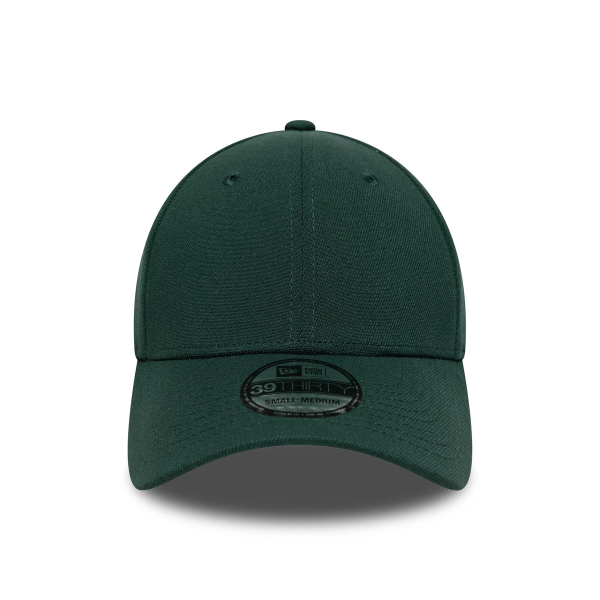 New Era Dark Green 39THIRTY Stretch Fit Cap, front view showing the seamless green front panels with a curved visor, four embroidered eyelets on the structured crown, and a black 39THIRTY size sticker placed centrally on the visor.