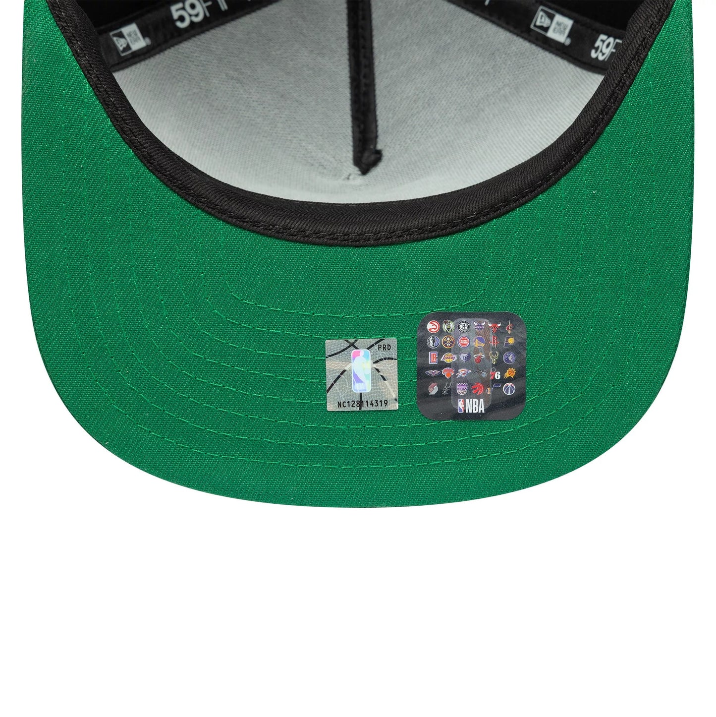 This is a Boston Celtics Flat 9FIFTY A-Frame Fitted Cap in black & green. 7