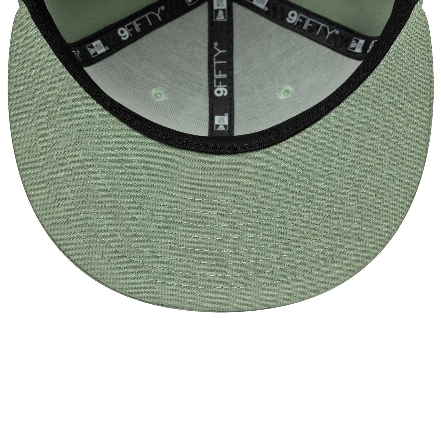 This is a New Era Green 9FIFTY Snapback Adjustable Cap 7