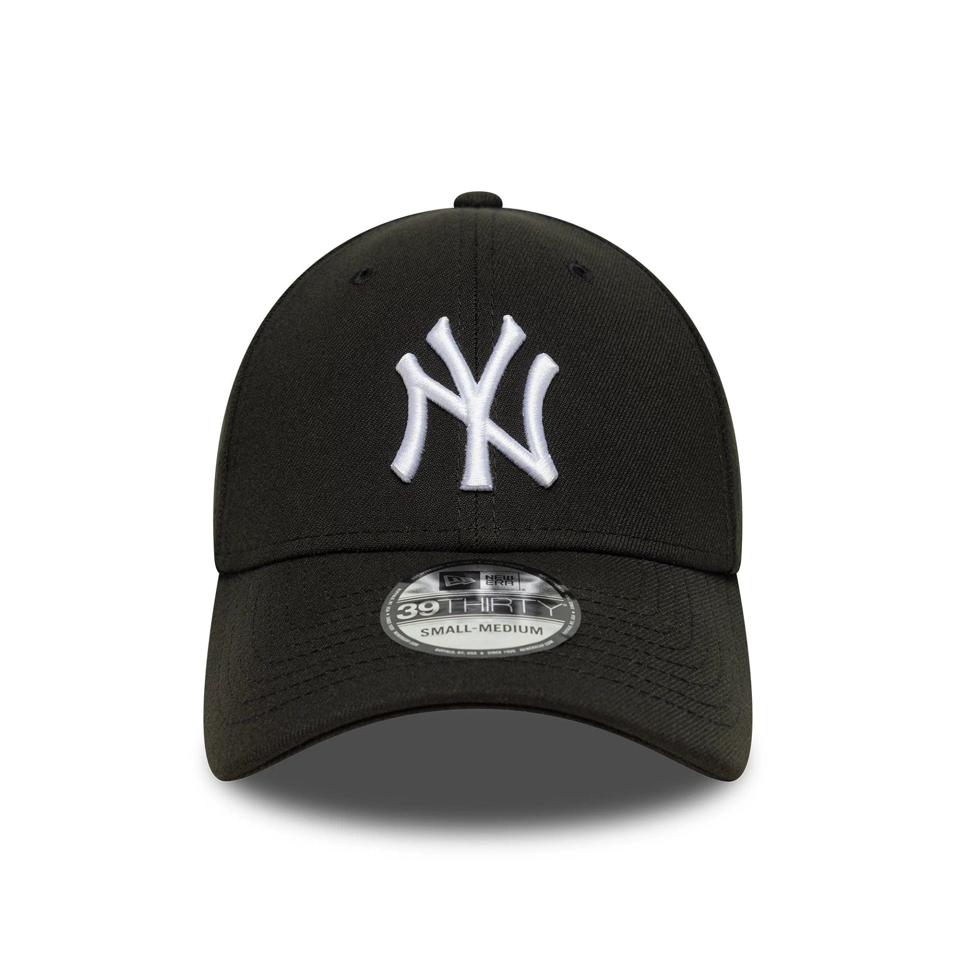 This is a New York Yankees MLB Black 39THIRTY Stretch Fit Cap 2
