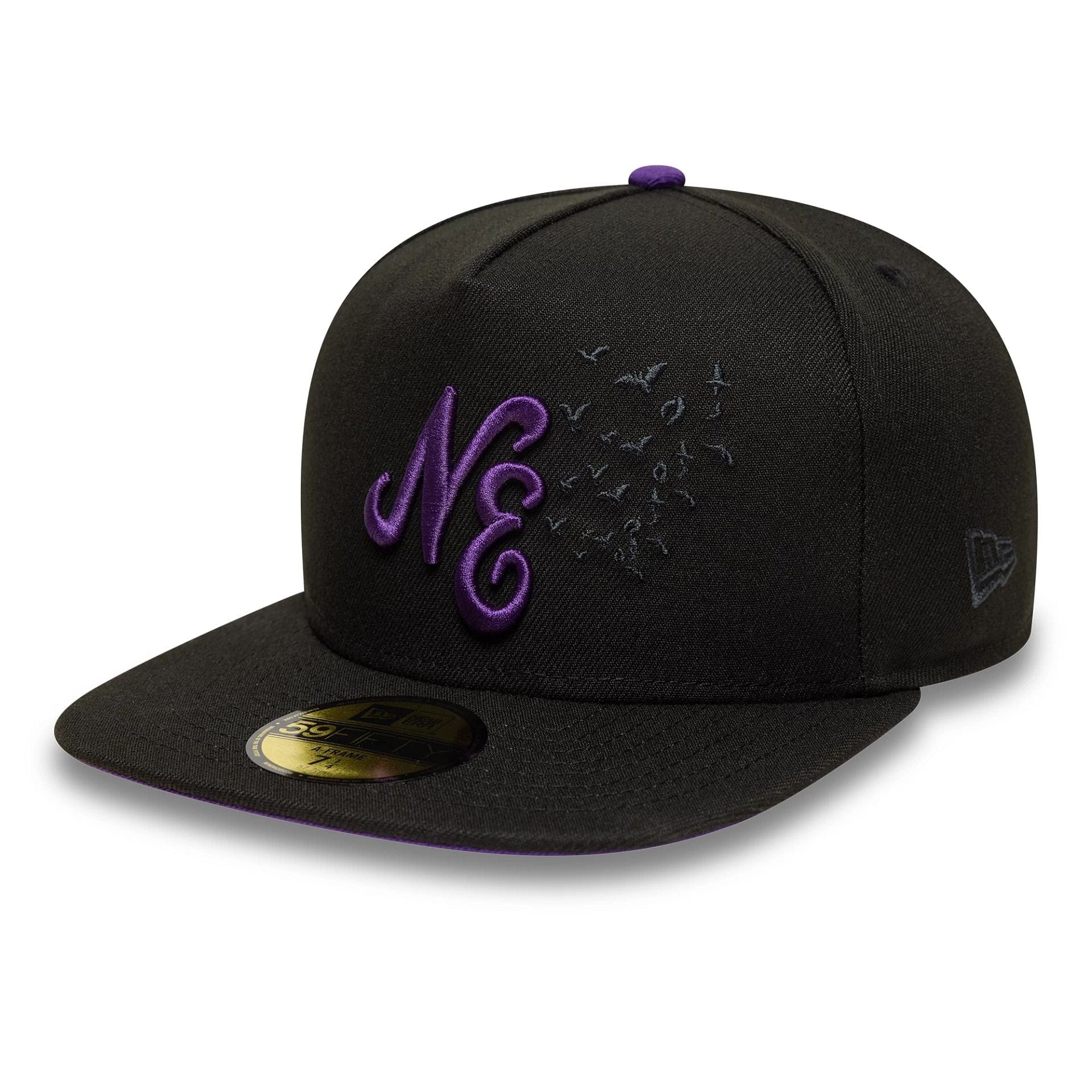 Pictured in this New Era Bats Black 59FIFTY A-Frame Fitted Cap 1