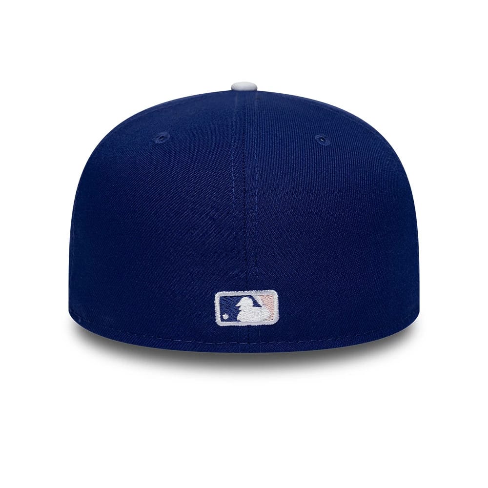 Pictured is this MLB Kanji LA Dodgers 59FIFTY Fitted cap in dark blue. 7