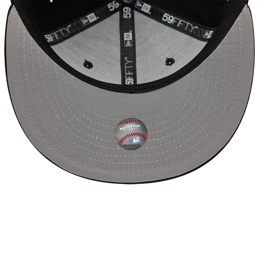 Pictured is this MLB Kanji LA Dodgers 59FIFTY Fitted cap in black. 2