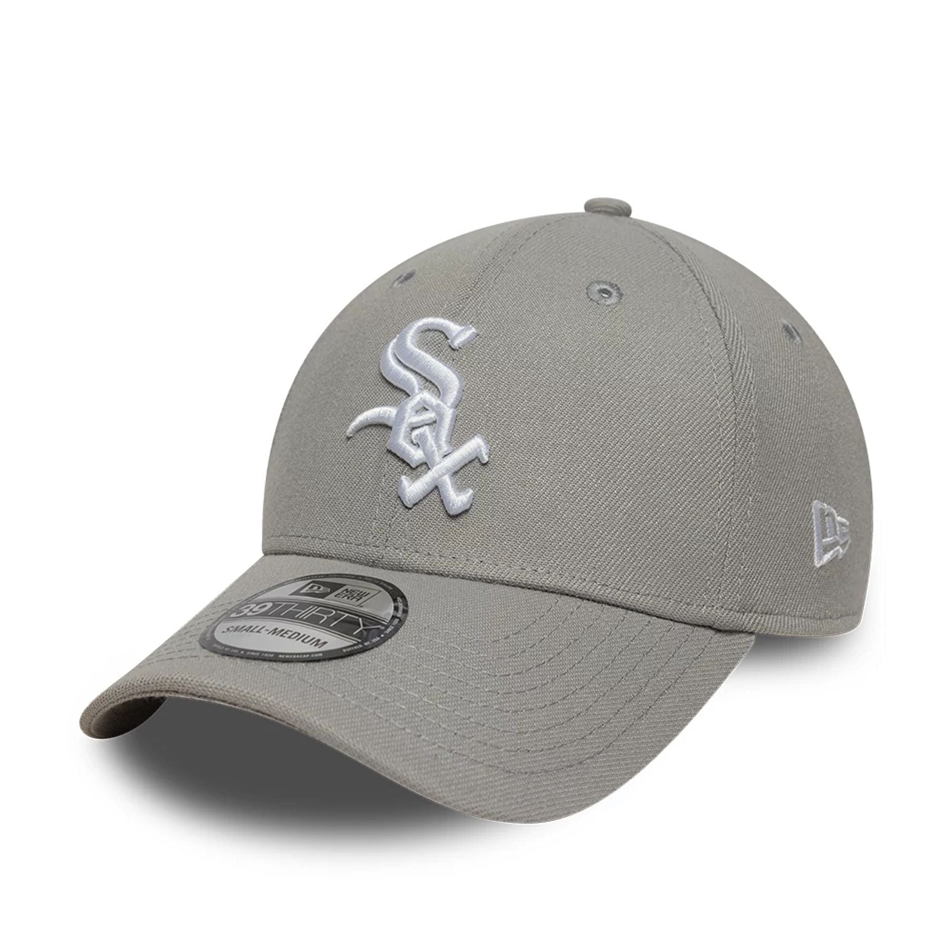 This is a Chicago White Sox MLB Grey 39THIRTY Stretch Fit Cap 1