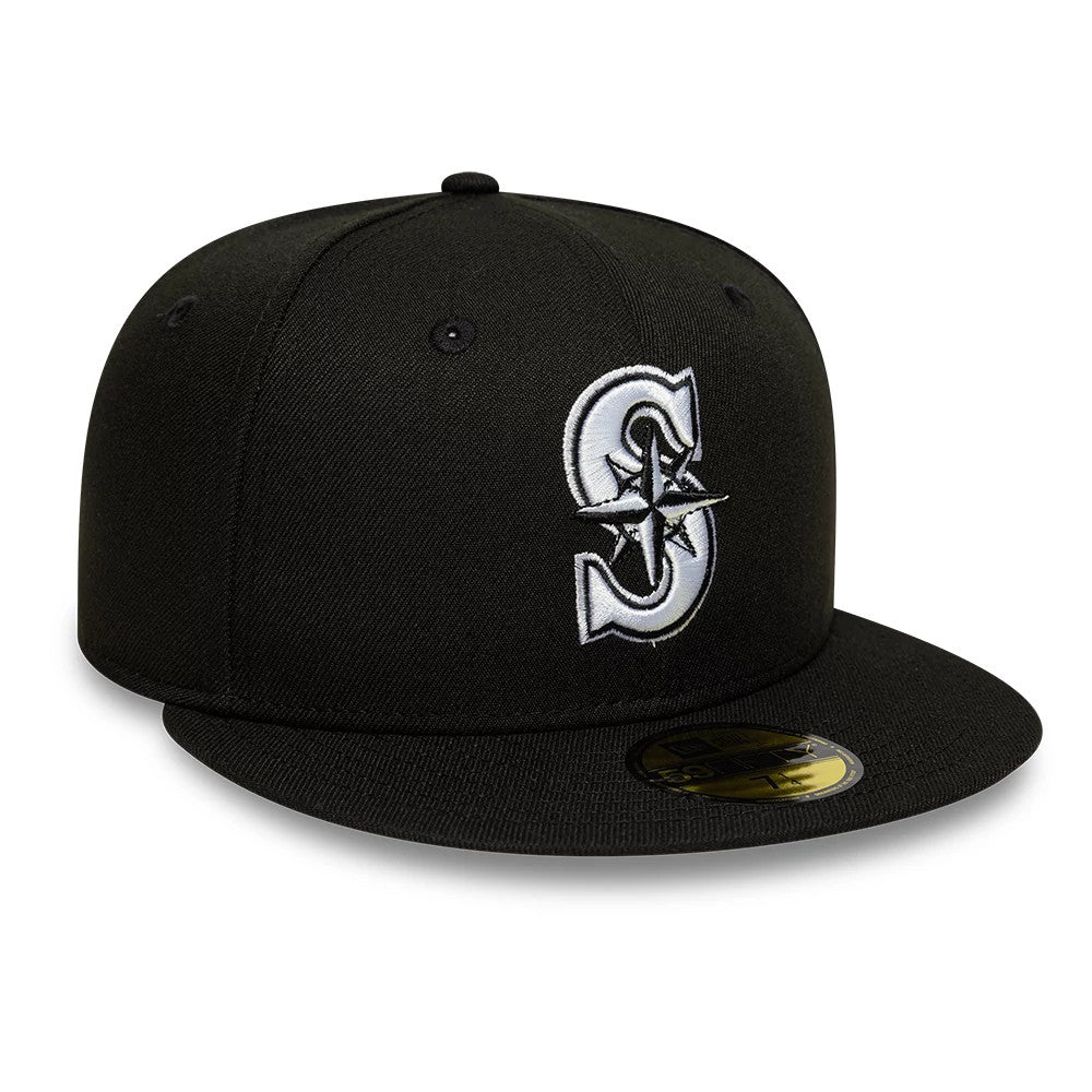 Seattle Mariners MLB Black New Era 59FIFTY Fitted Cap, front view showing a raised white and silver embroidered S logo with a compass star on the front panel, paired with a flat black visor and a gold 59FIFTY size sticker underneath.