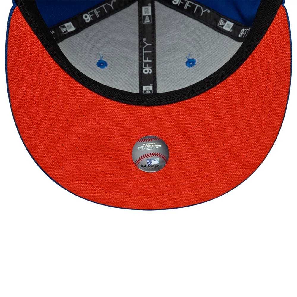 Pictured is this MLB Upside Down New York Mets 9FIFTY Snapback cap in blue. 2