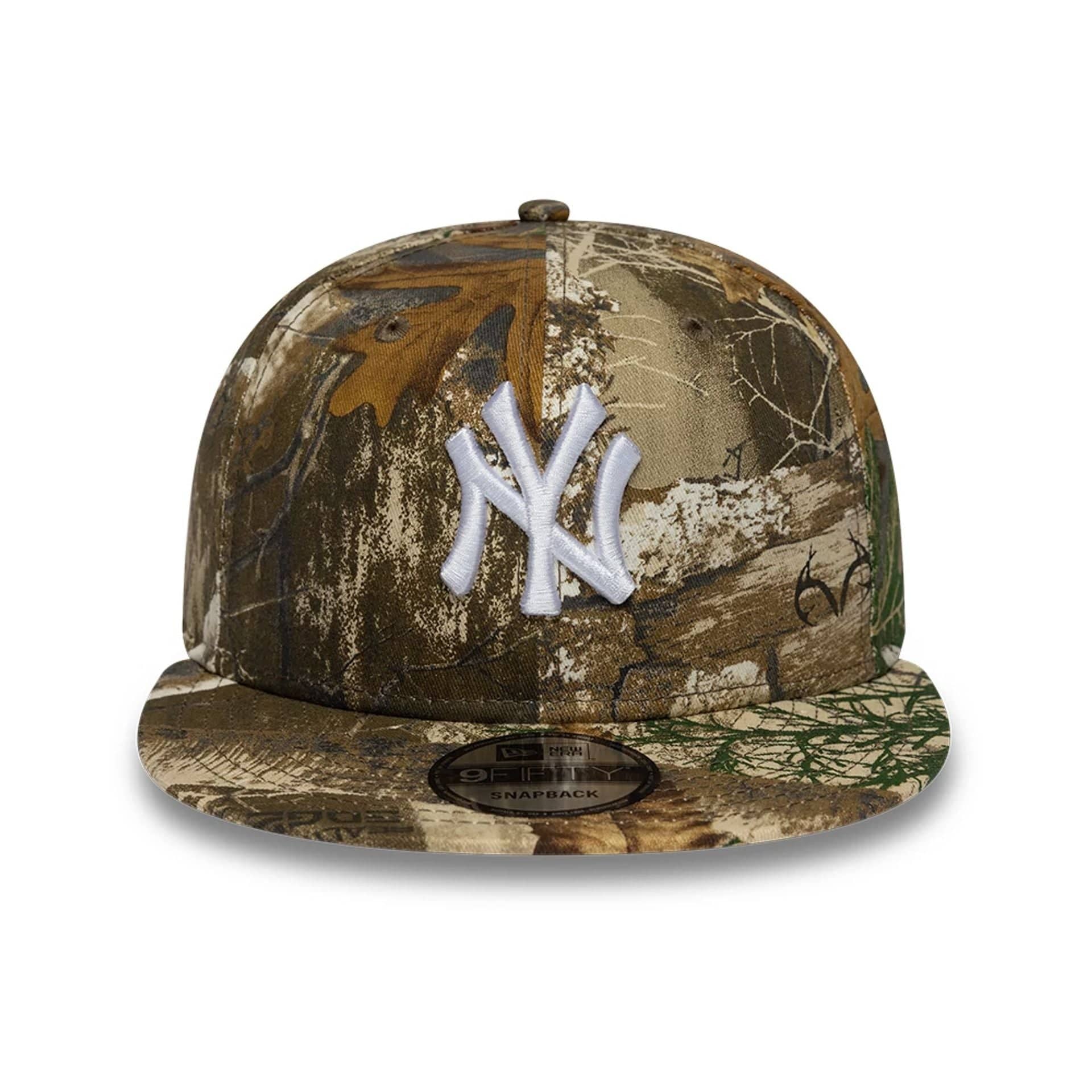 Pictured is this MLB Real Tree New York Yankees 9FIFTY Snapback cap in beige. 2