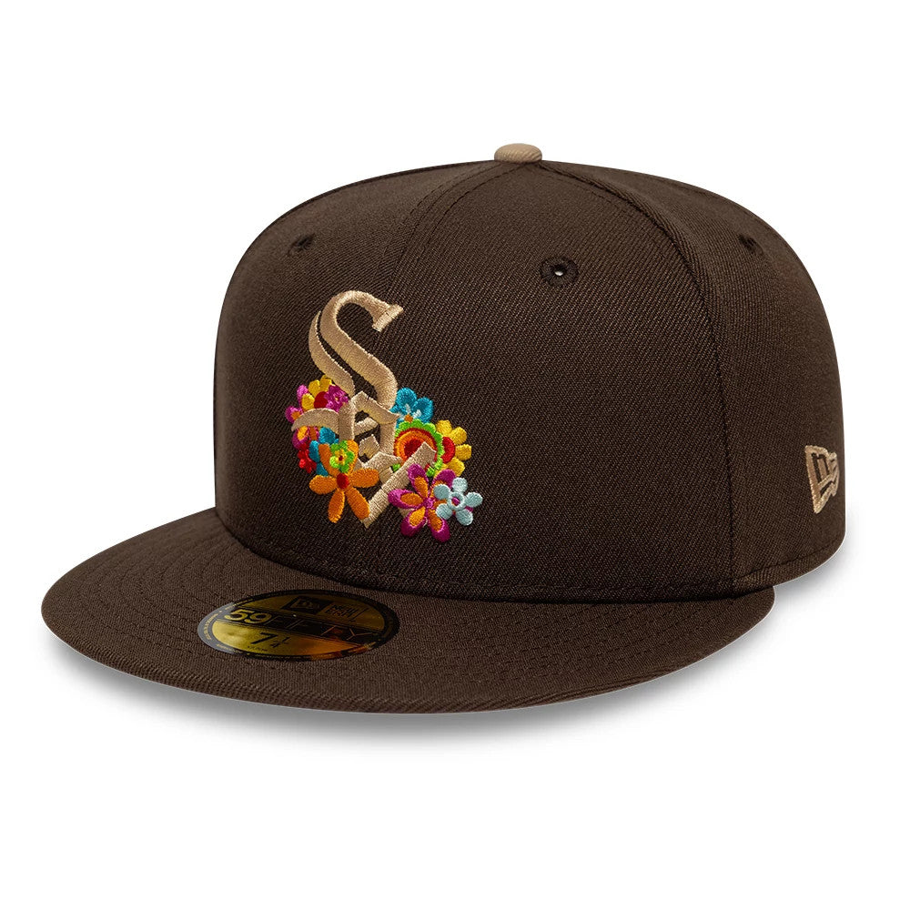 Pictured is this MLB Floral Chicago White Sox 59FIFTY Fitted cap in dark brown. 4