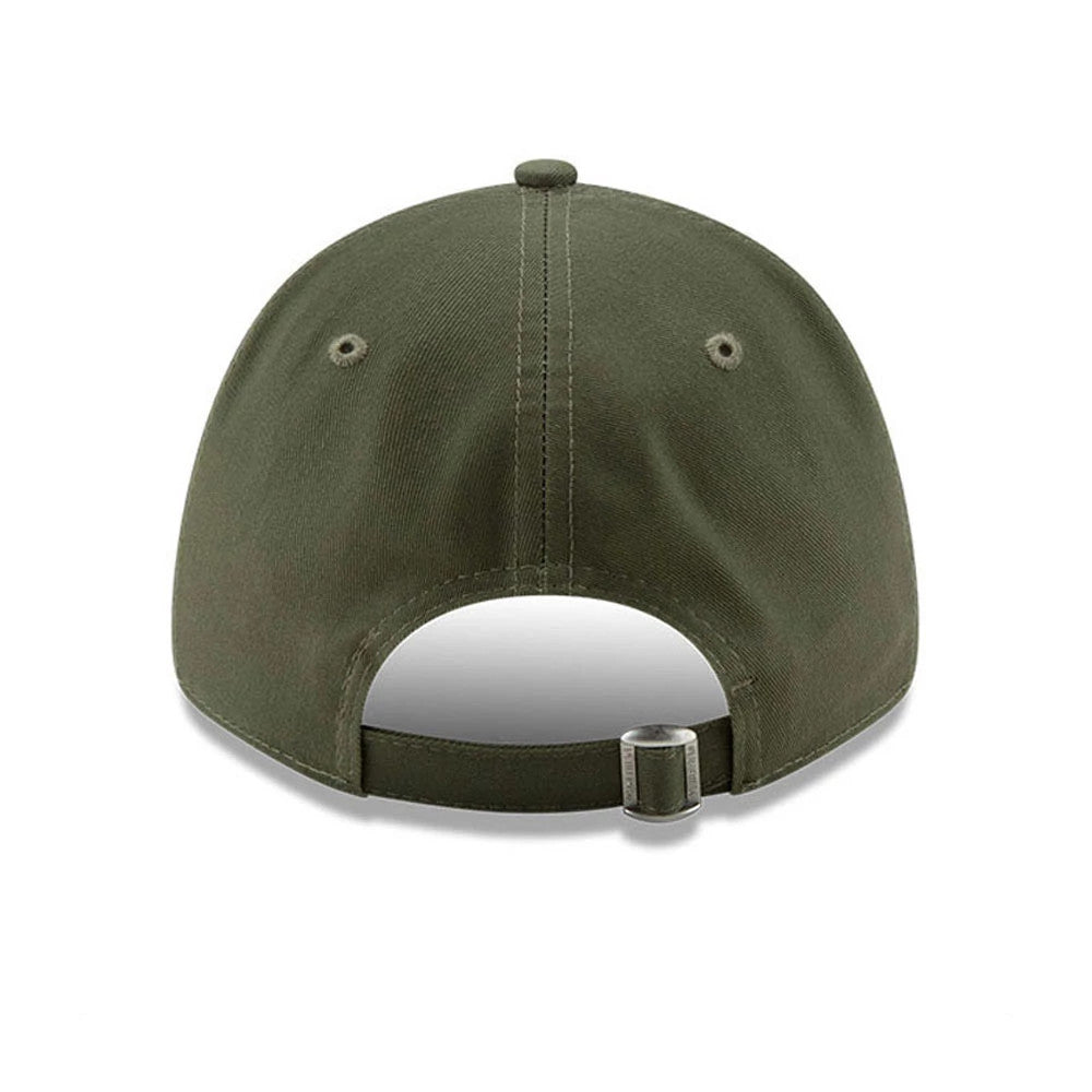 This is a New York Yankees Essential Green 9FORTY Cap 4
