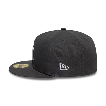 This is a New York Yankees Essential Grey 59FIFTY Cap 4