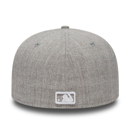 This is a New York Yankees Essential Heather Grey 59FIFTY Cap 4