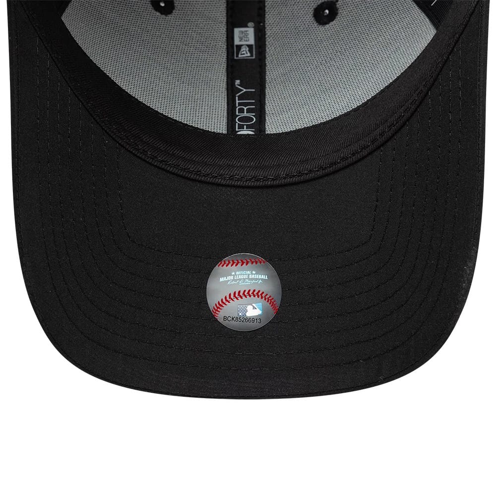 This is a New York Yankees Flawless Black 9FORTY Adjustable Cap 6
