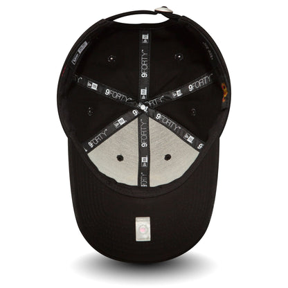 This is a Manchester United Essential Black 9FORTY Cap 5