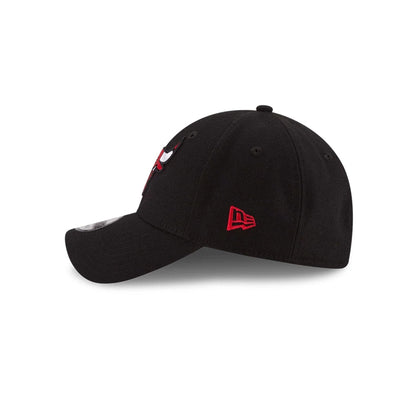 This is a Chicago Bulls Youth The League NBA Black 9FORTY Adjustable Cap 5
