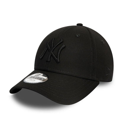 This is a New York Yankees Essential Kids Black On Black 9FORTY Cap 1