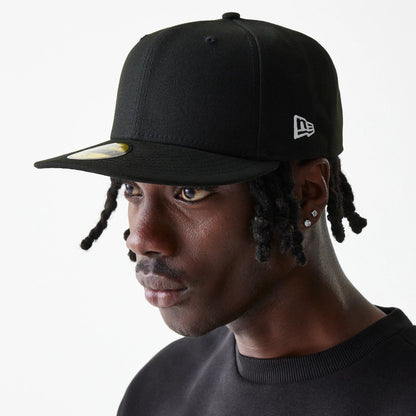 This is a New Era Essential Black 59FIFTY Cap 4