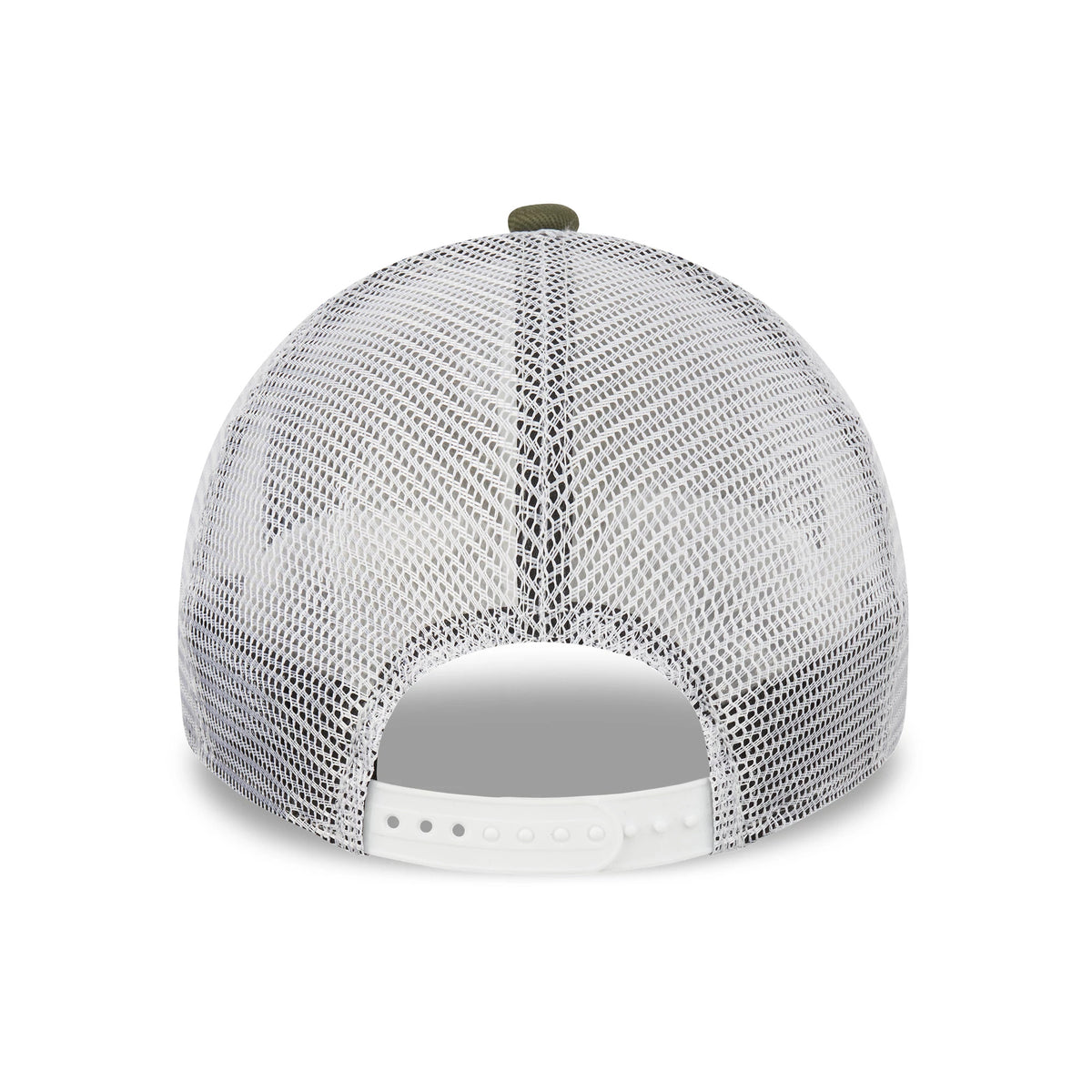 This is a New York Yankees Khaki A-Frame Trucker Cap 4