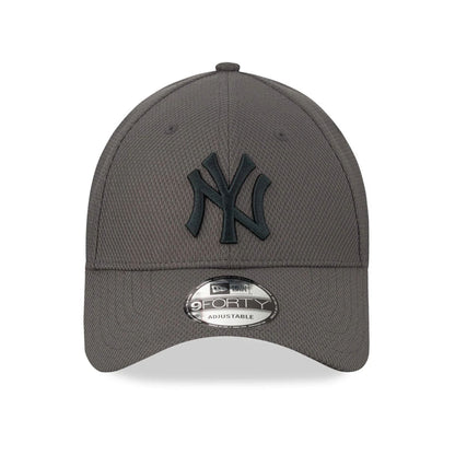 This is a New York Yankees Grey 9FORTY Cap 2