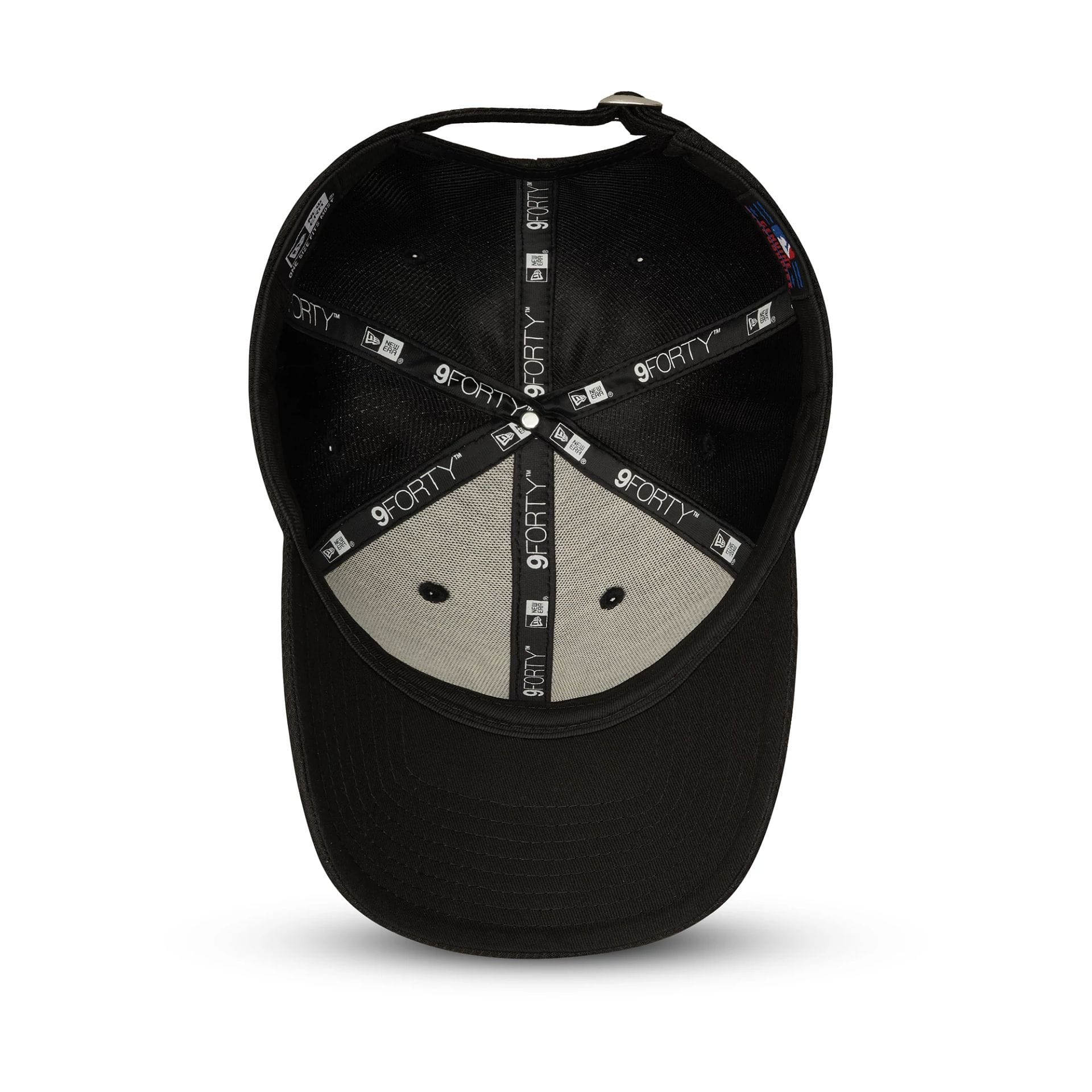This is a New York Yankees Black 9FORTY Cap 5