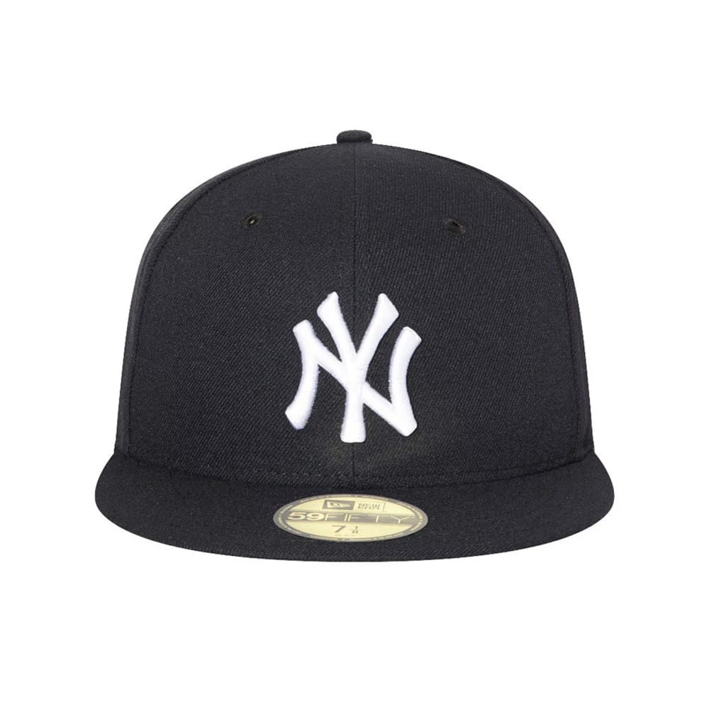 This is a New York Yankees Authentic On Field Game Navy 59FIFTY Cap 2