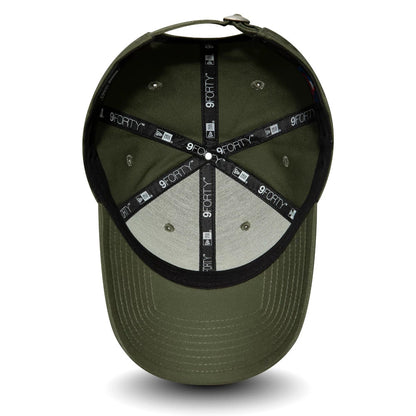 New York Yankees Kids Khaki New Era 9FORTY Cap, inside view showing black taping with repeated 9FORTY and logo text, a grey undervisor, and a black sweatband around the khaki interior of the crown.