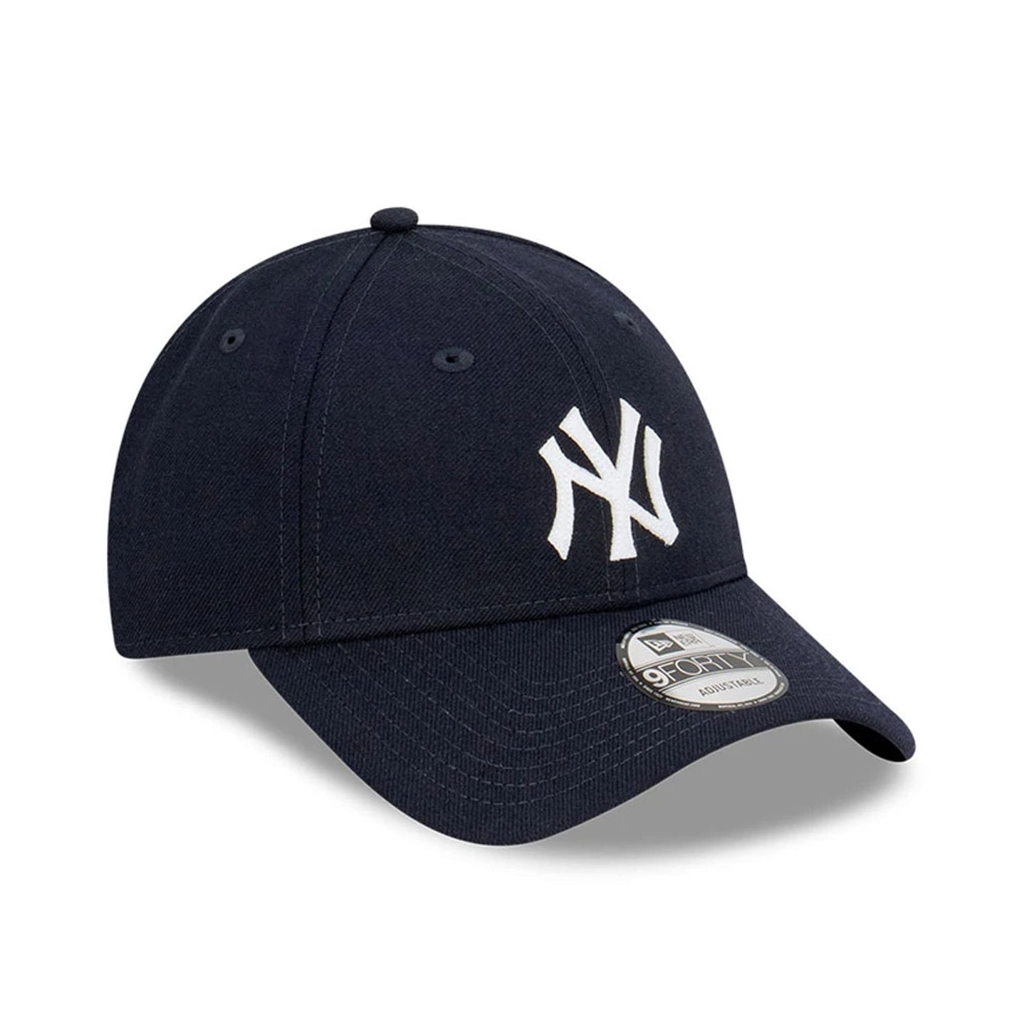 Pictured is this MLB Premium Felt New York Yankees 9FORTY cap in navy. 4