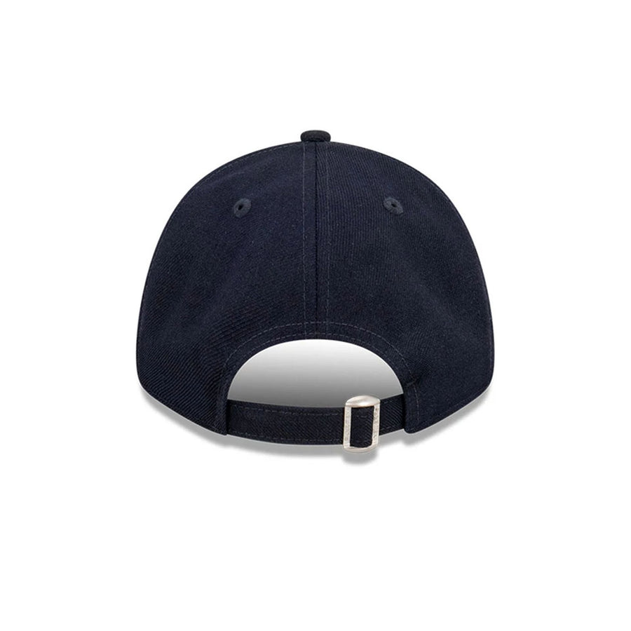 Pictured is this MLB Premium Felt New York Yankees 9FORTY cap in navy. 7