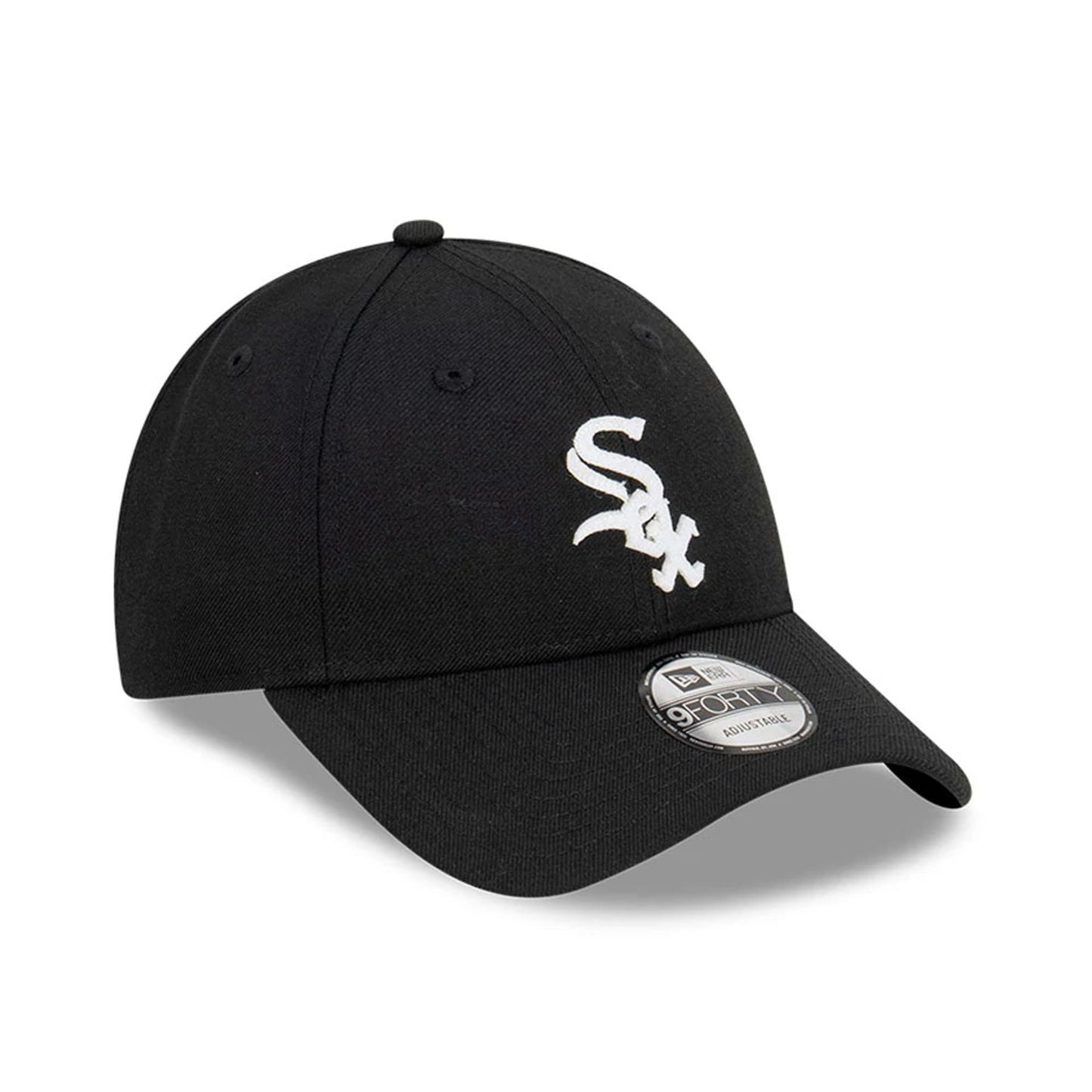 This is a Chicago White Sox MLB Premium Felt Black 9FORTY Adjustable Cap 3