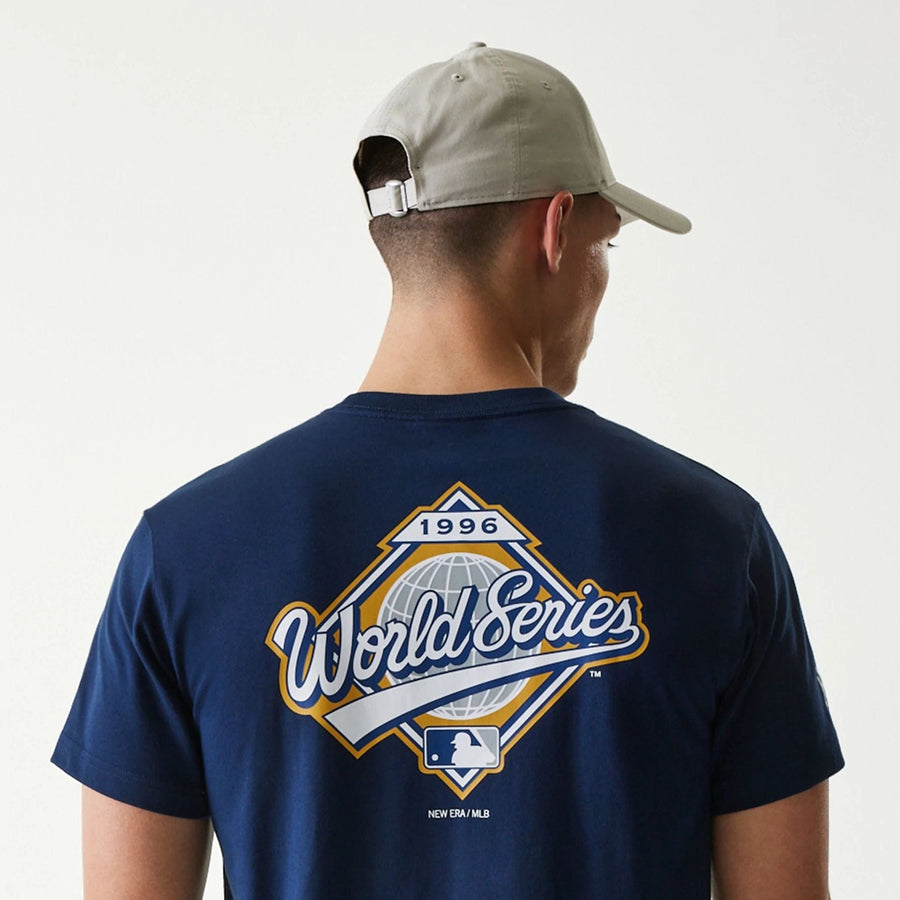 The Male model is wearing New York Yankees MLB 59FIFTY Pack Cloud Blue T-Shirt 4