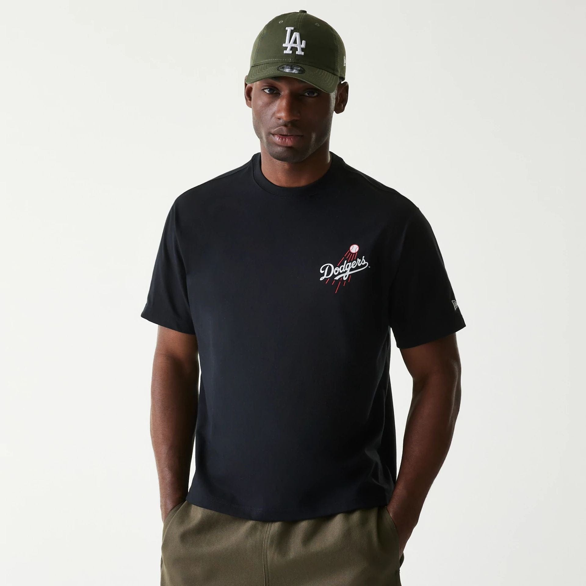 The Male model is wearing LA Dodgers MLB Cheering Food Black T-Shirt 1