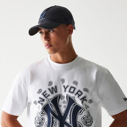 The Male model is wearing New York Yankees New Era Paisley White Oversized T-Shirt 4