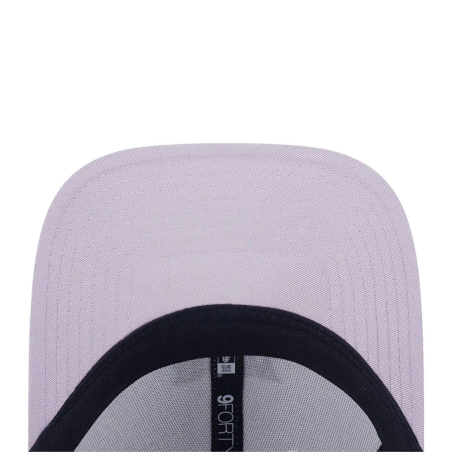 This is a New Era 90s Vibe White 9FORTY Adjustable Cap 4