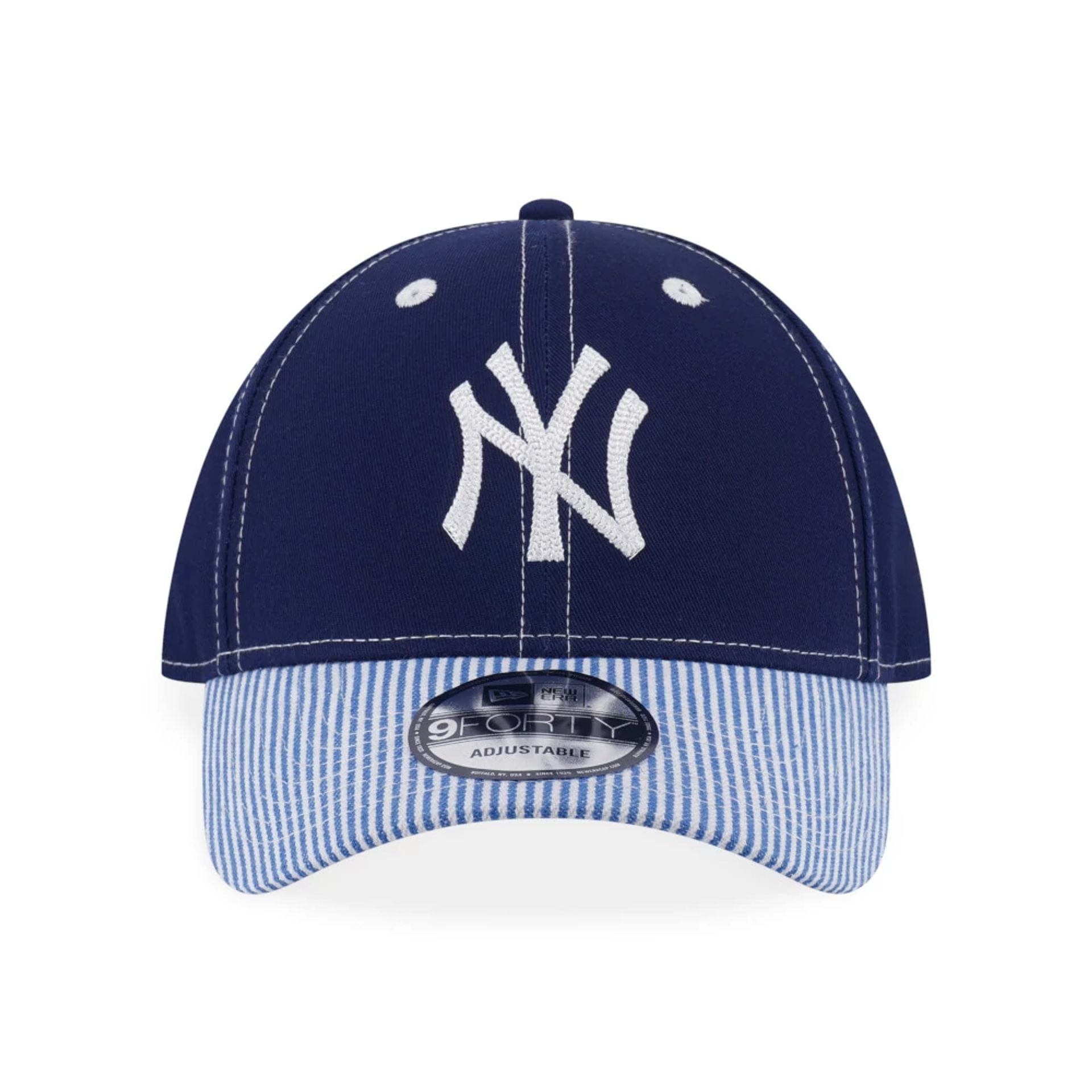 This is a New York Yankees MLB Patchwork Dark Blue 9FORTY Adjustable Cap 2