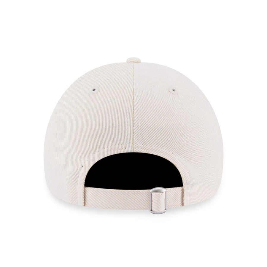 This is a New York Yankees MLB Cream 9FORTY Adjustable Cap 3