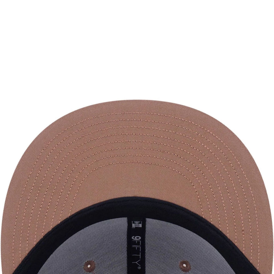 Pictured is this MLB Contrast Stitching New York Yankees 9FIFTY Snapback cap in beige. 6