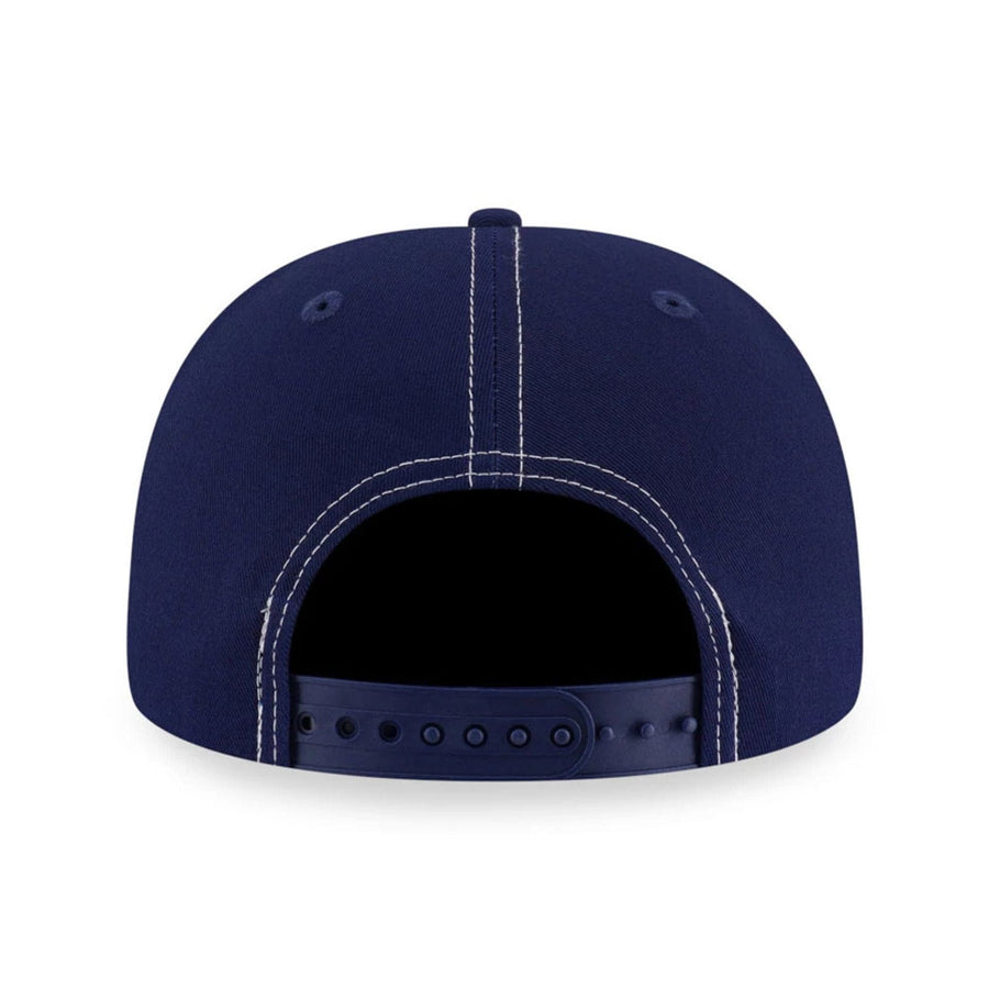 Pictured is this MLB Contrast Stitching New York Mets 9FIFTY Snapback cap in dark blue. 5