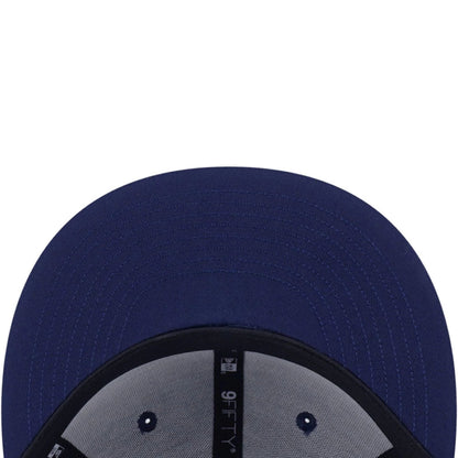 Pictured is this MLB Contrast Stitching New York Mets 9FIFTY Snapback cap in dark blue. 6