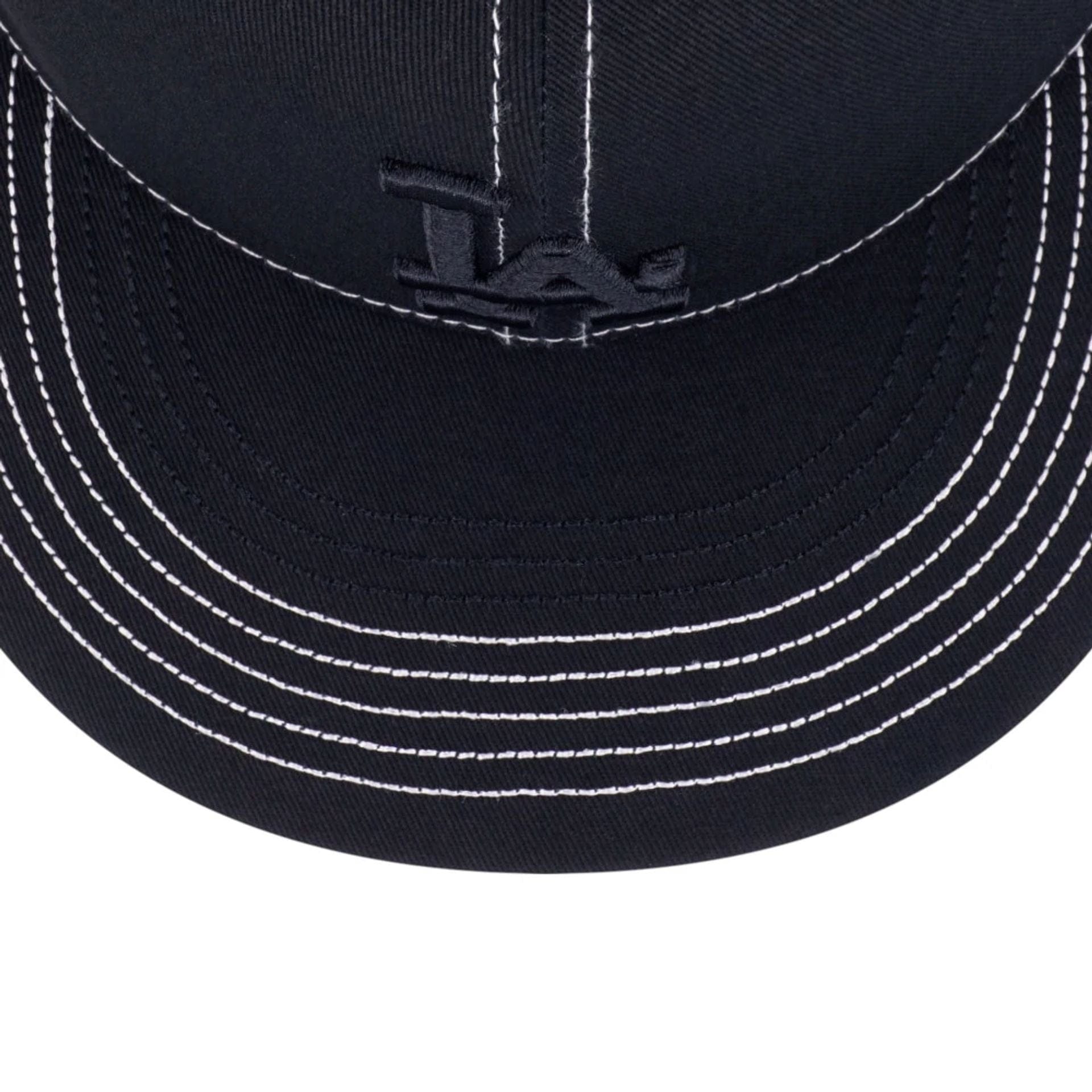Pictured is this MLB Contrast Stitching LA Dodgers 9FIFTY Snapback cap in black. 4