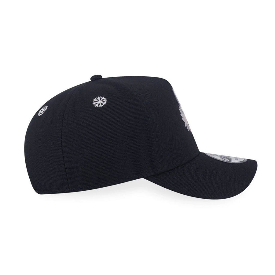 Pictured is this MLB Christmas Pack Chicago White Sox 9FORTY A-Frame cap in black. 4