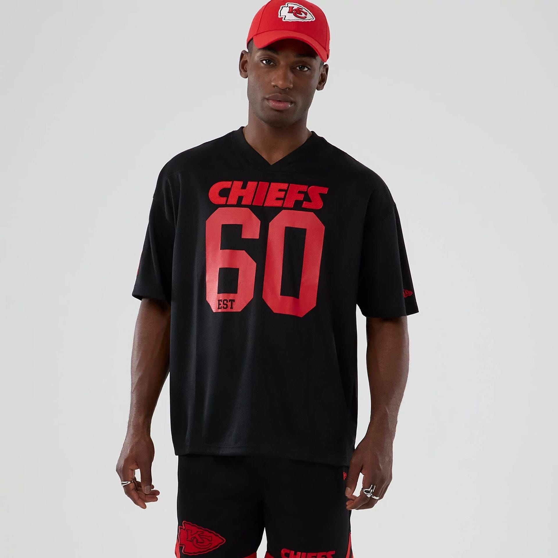NFL Historic Kansas City Chiefs Black Oversized T-Shirt | NEC UK