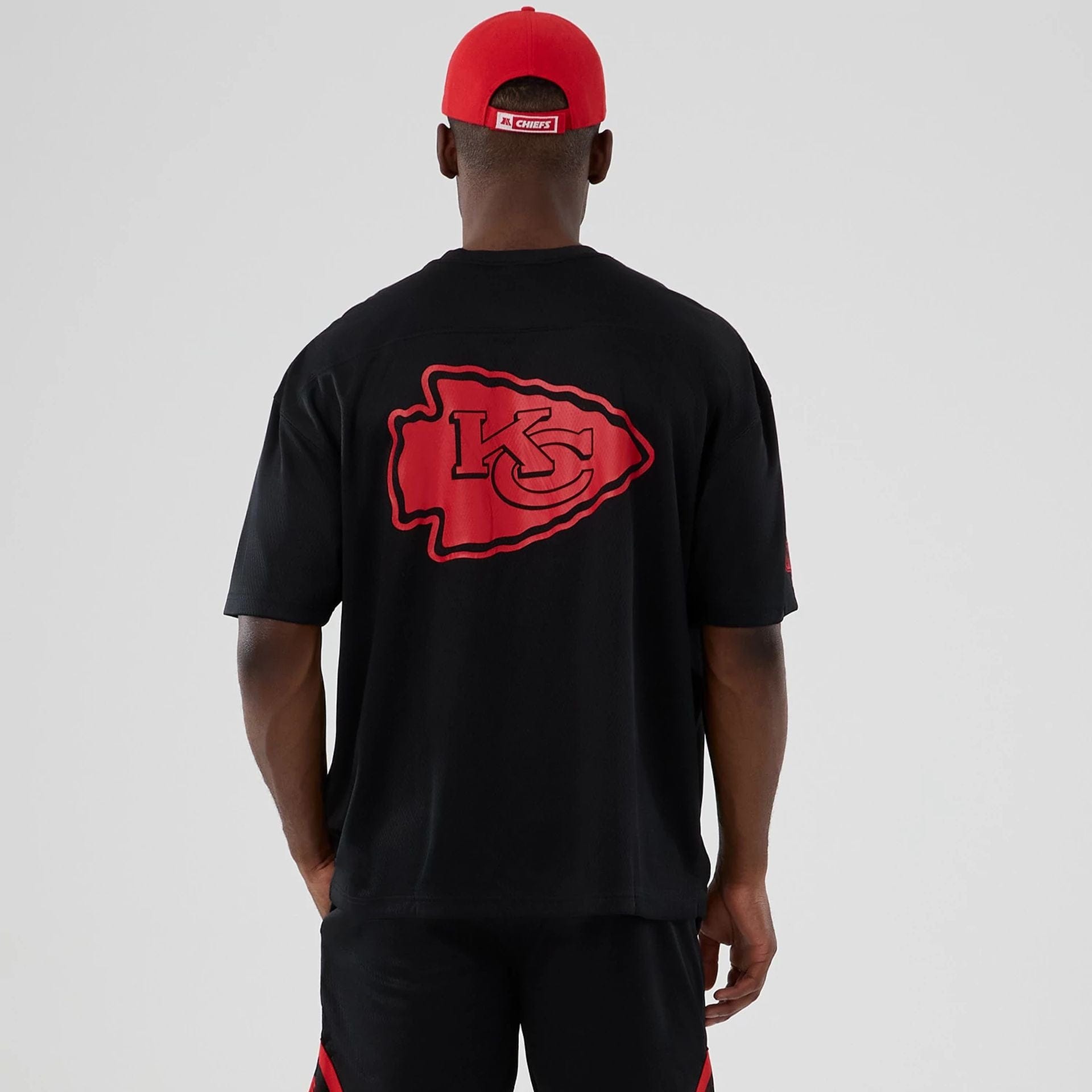 NFL Historic Kansas City Chiefs Black Oversized T-Shirt | NEC UK