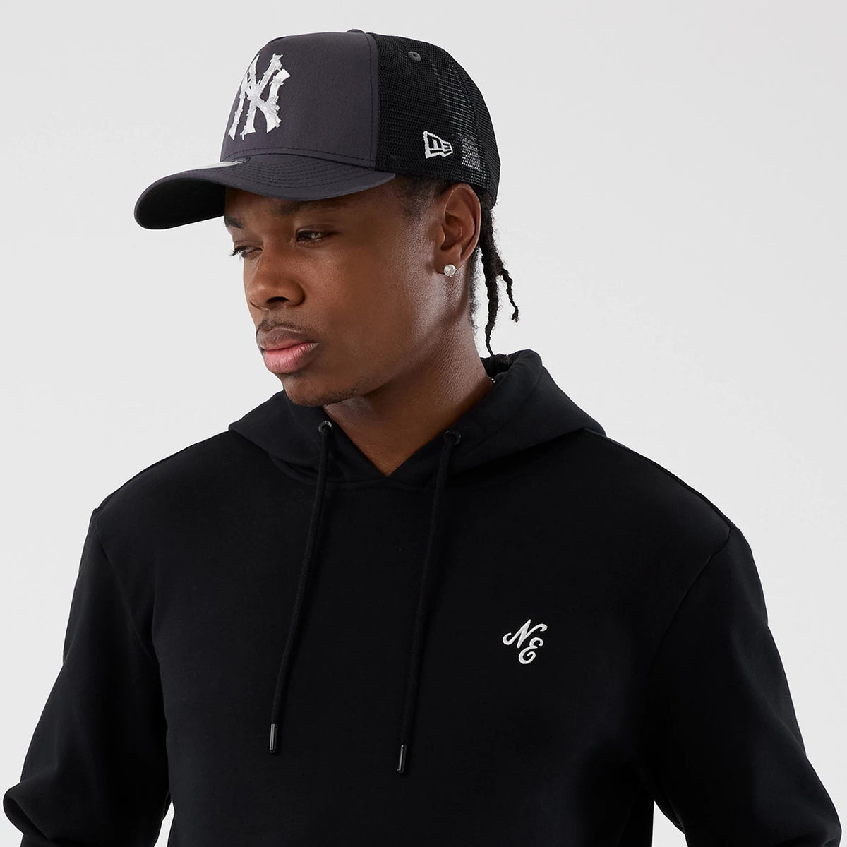 New Era Street Graphic Black Pullover Hoodie 6