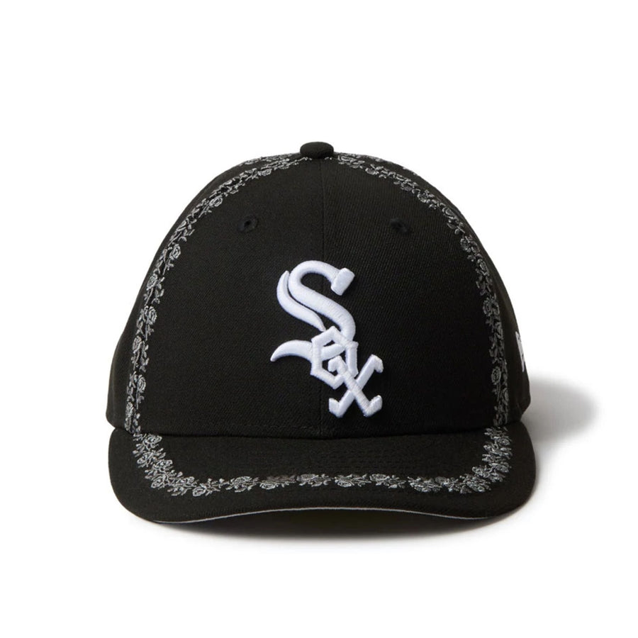 This is a Chicago White Sox MLB Rose Emblem Black Low Profile 59FIFTY Fitted Cap 2